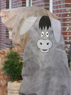 Winterschutz-Vlieshaube Esel 'Egon' (Art.Nr. Vi27921) 5 Winterschutz-Vlieshaube Esel 'Egon' (Art.Nr. Vi27921) -Gartenserien Laden vlieshaube esel 27921 j2 78376 1 1280x1280